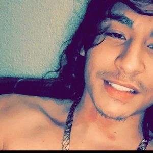 Meet your Posher, Dakota